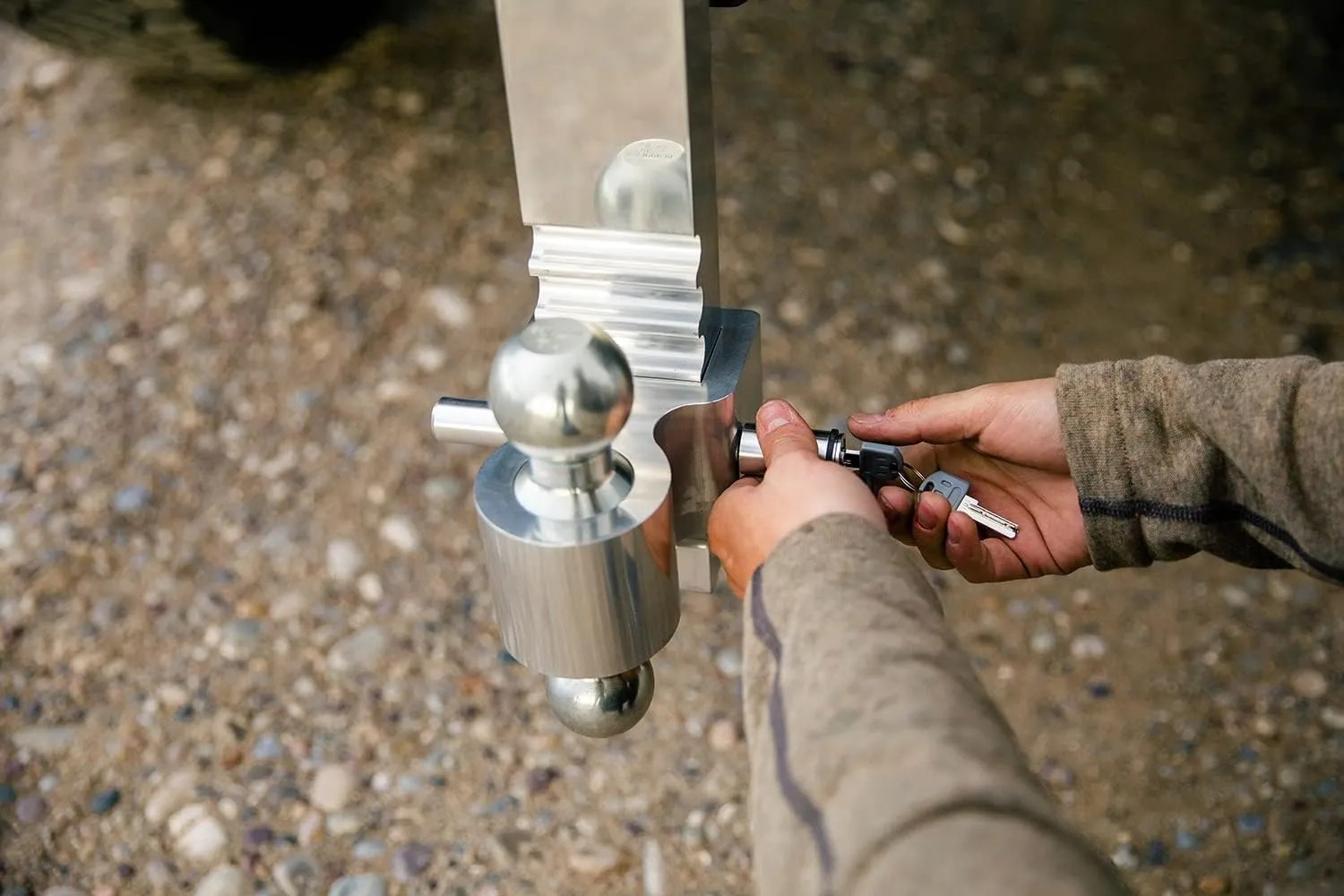 ANDERSEN HITCHES | Truck Tow Accessories | Rapid Hitch | Adjustable Extra Heavy Duty Trailer Hitch | Dual 2" and 2-5/16" Ball Receiver, 10-inch Aluminum Rise/Drop 21/2" Shank | 3413-25