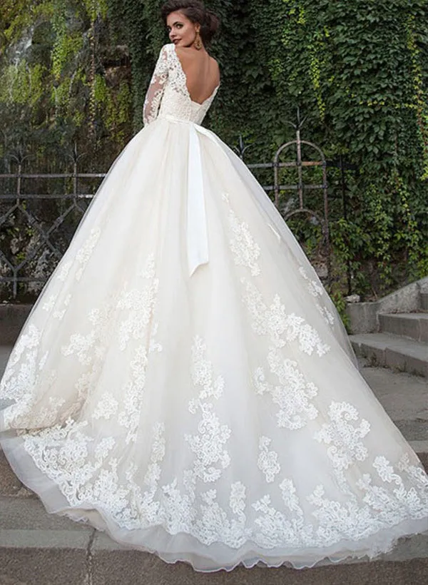 Ball Gown V Neck Tulle Lace Chapel Train Wedding Dress With Appliques Lace