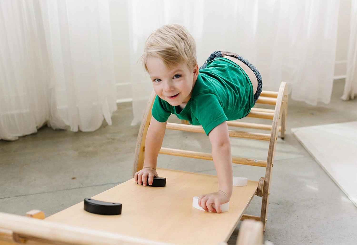 Beright 4 in 1 Pikler Triangle Gym, Montessori Foldable Climber with Ramp, Indoor Climbing Toys for Kids, Climbing Triangle for Toddlers Arch Climber, Rocker, Learning Waldorf Toy Structure, Natural