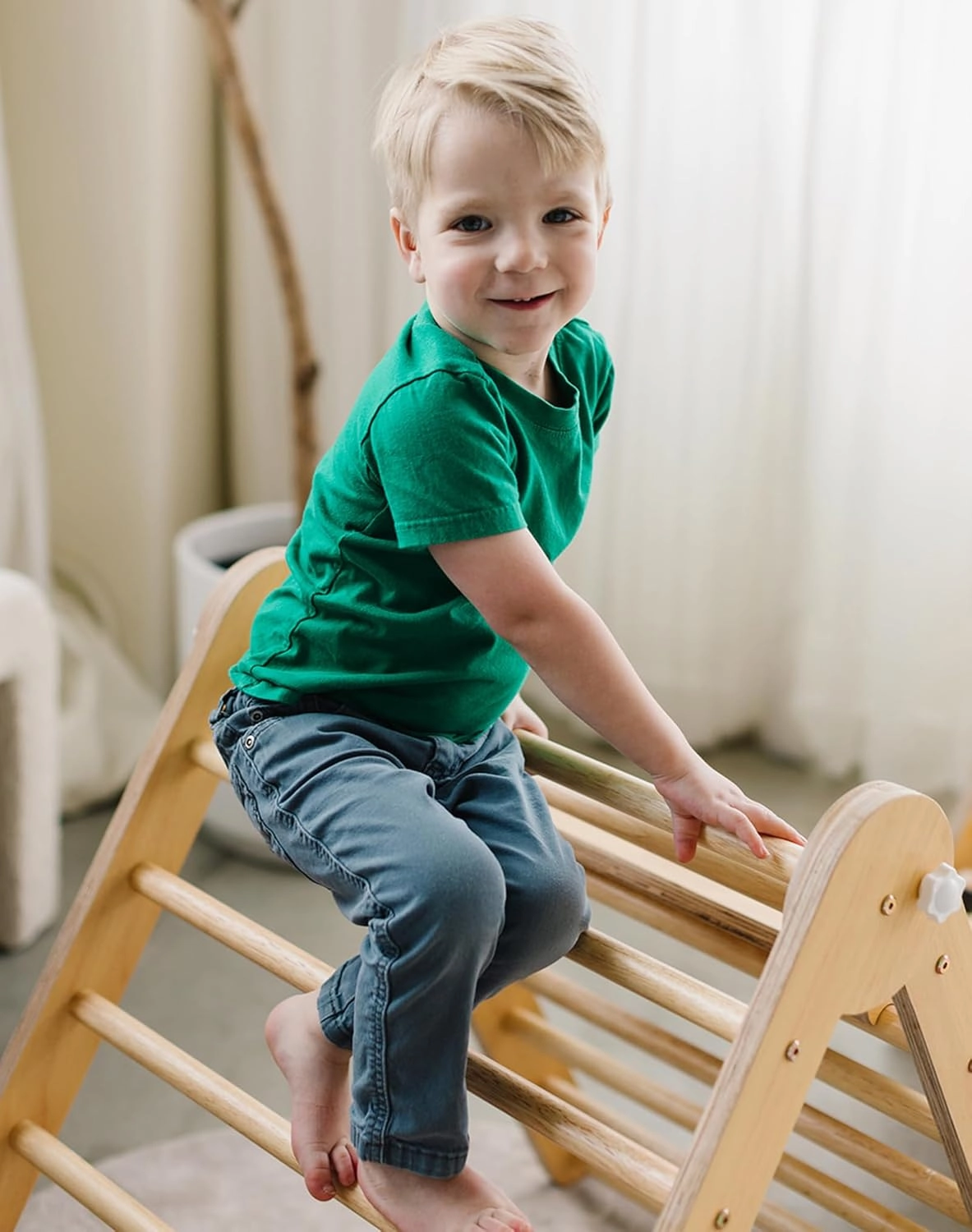 Beright 4 in 1 Pikler Triangle Gym, Montessori Foldable Climber with Ramp, Indoor Climbing Toys for Kids, Climbing Triangle for Toddlers Arch Climber, Rocker, Learning Waldorf Toy Structure, Natural