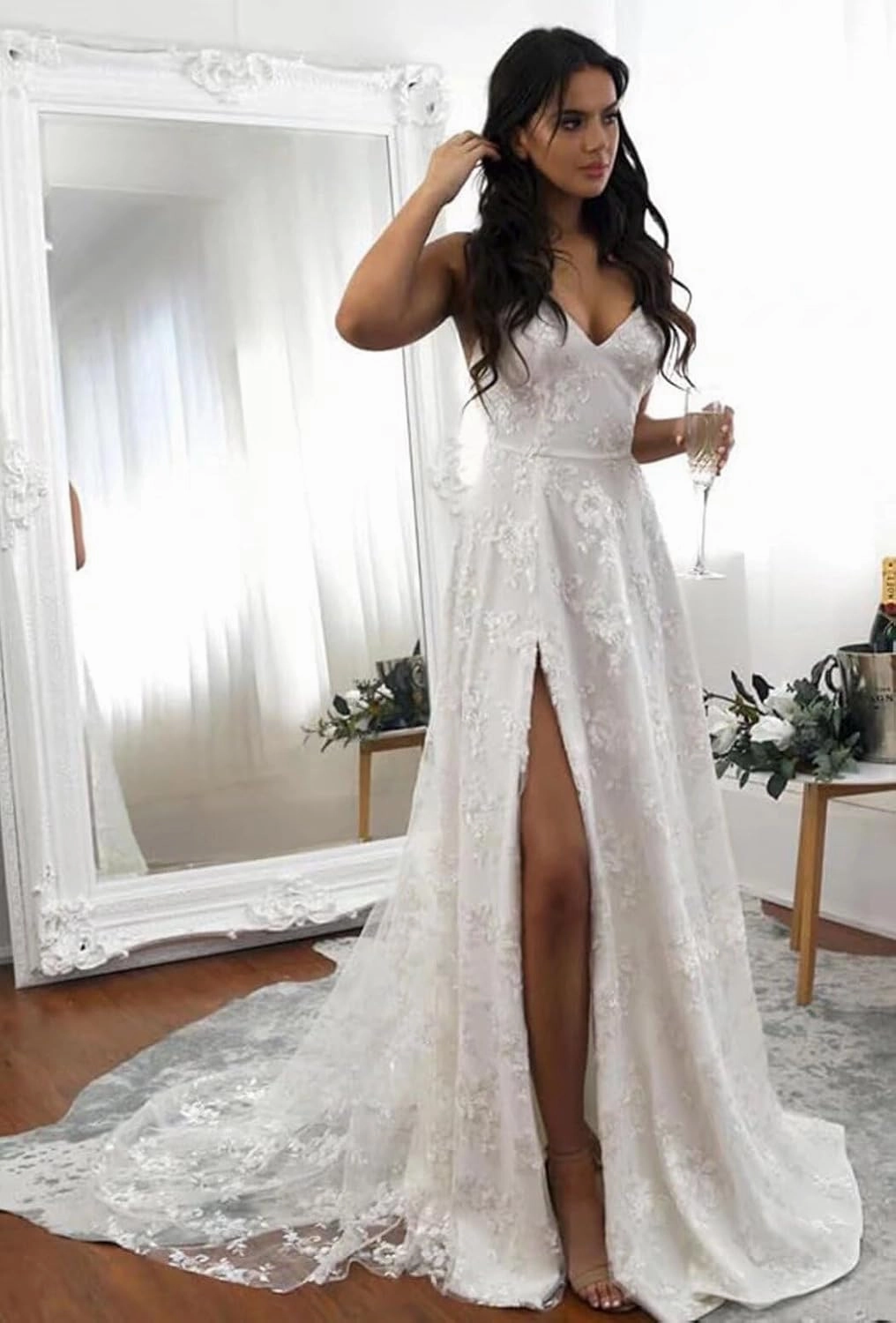 Boho V Neck Wedding Dresses for Bride Lace Applique Sleeveless Long Train A Line Bridal Ball Gowns with Slit