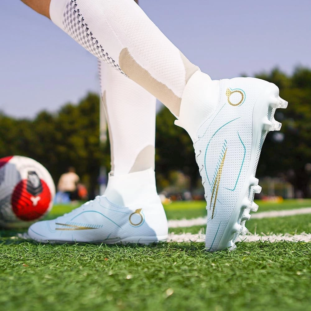 breooes Boys Soccer Cleats Kids Footaball Cleats Outdoor Trainning Soccer Shoes Athletic Girls Football Shoes