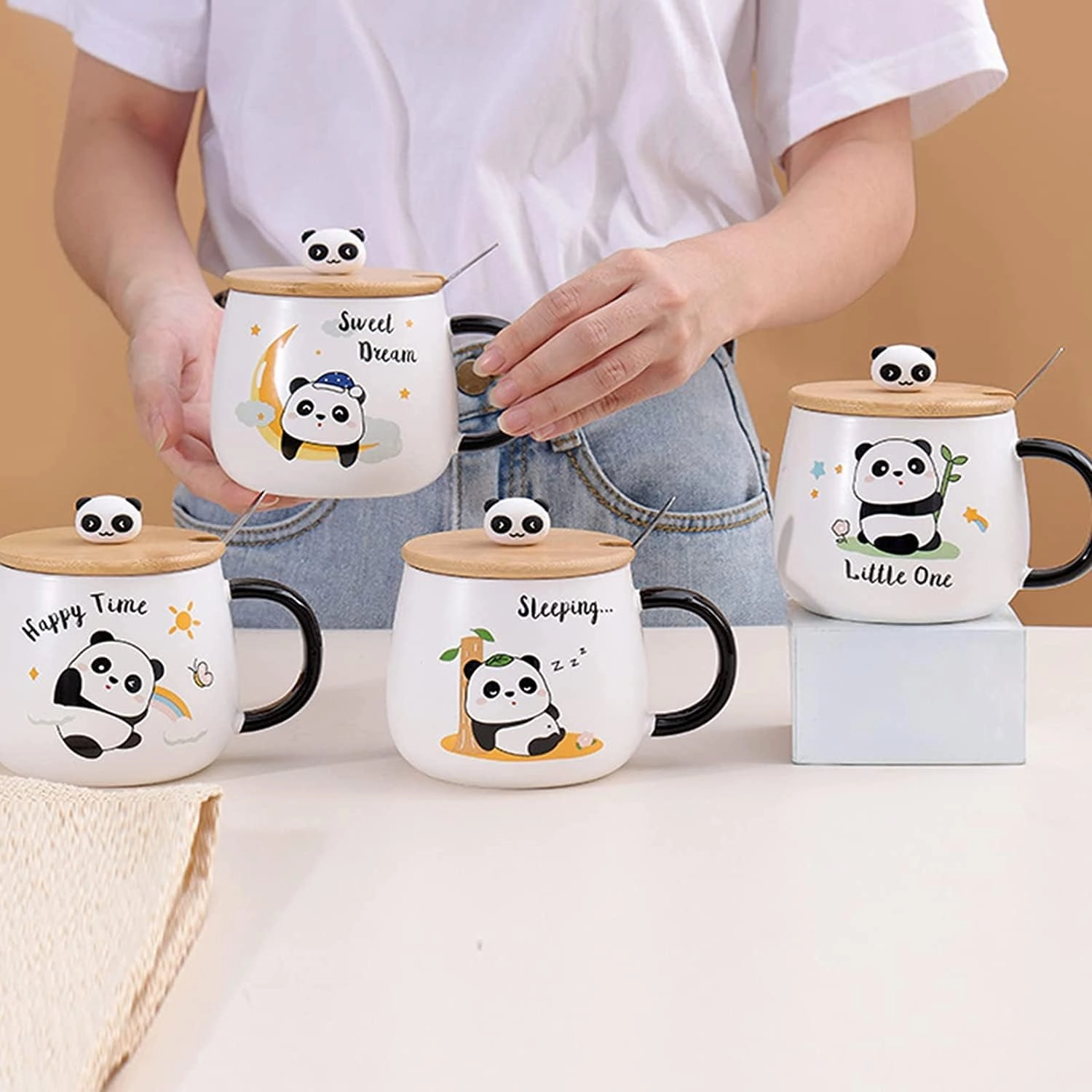 Cute Panda Coffe Mugs Gift with Lid & Spoon Panda Print Stuff Kitchen Decor 400ml Kawaii Ceramic Tea Coffee Cup 3D Animal Mug Birthday Gifts for Women Men Girls Pandas Lovers