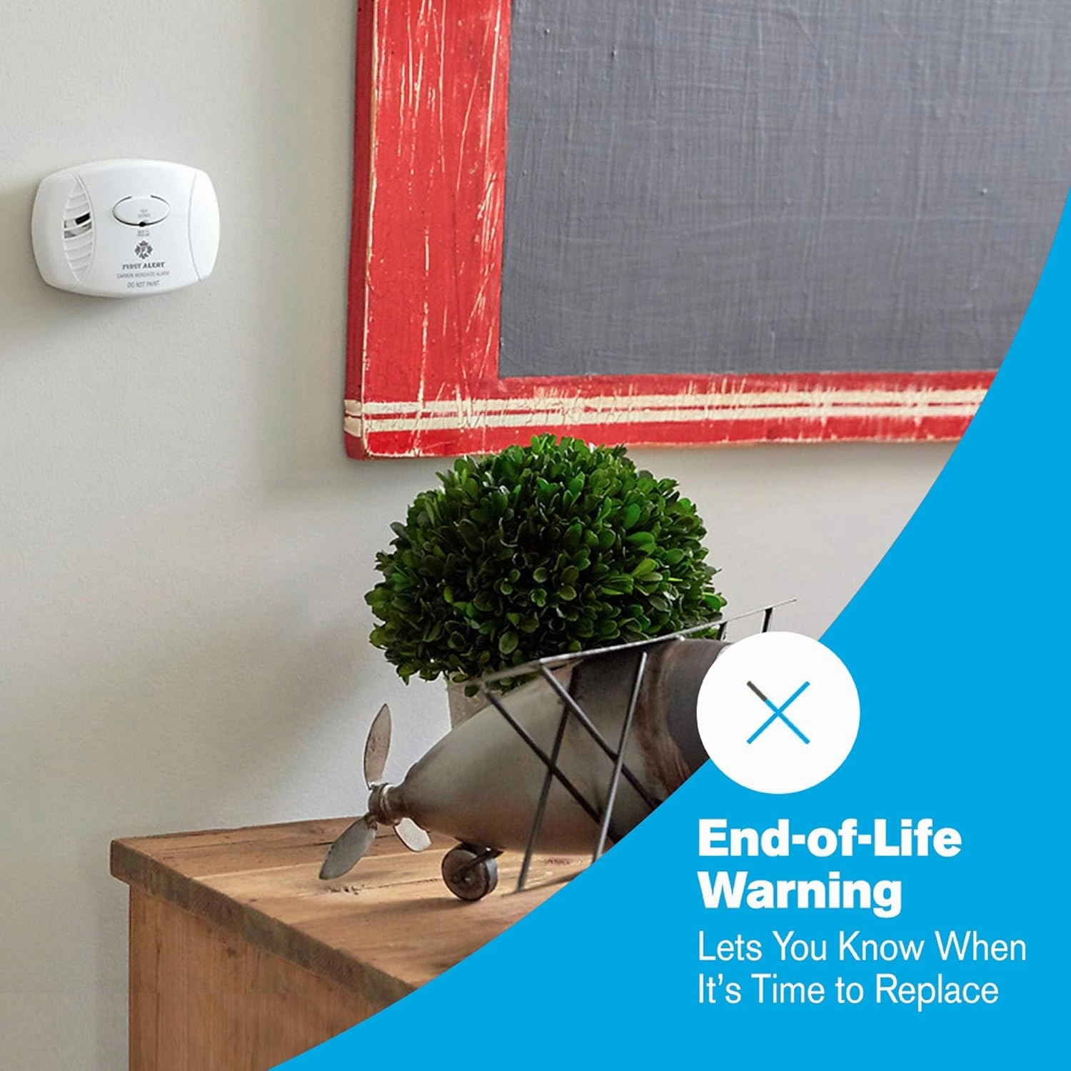 FIRST ALERT Carbon Monoxide Detector, No Outlet Required, Battery Operated, CO400, White, 2 Count (Pack of 1)