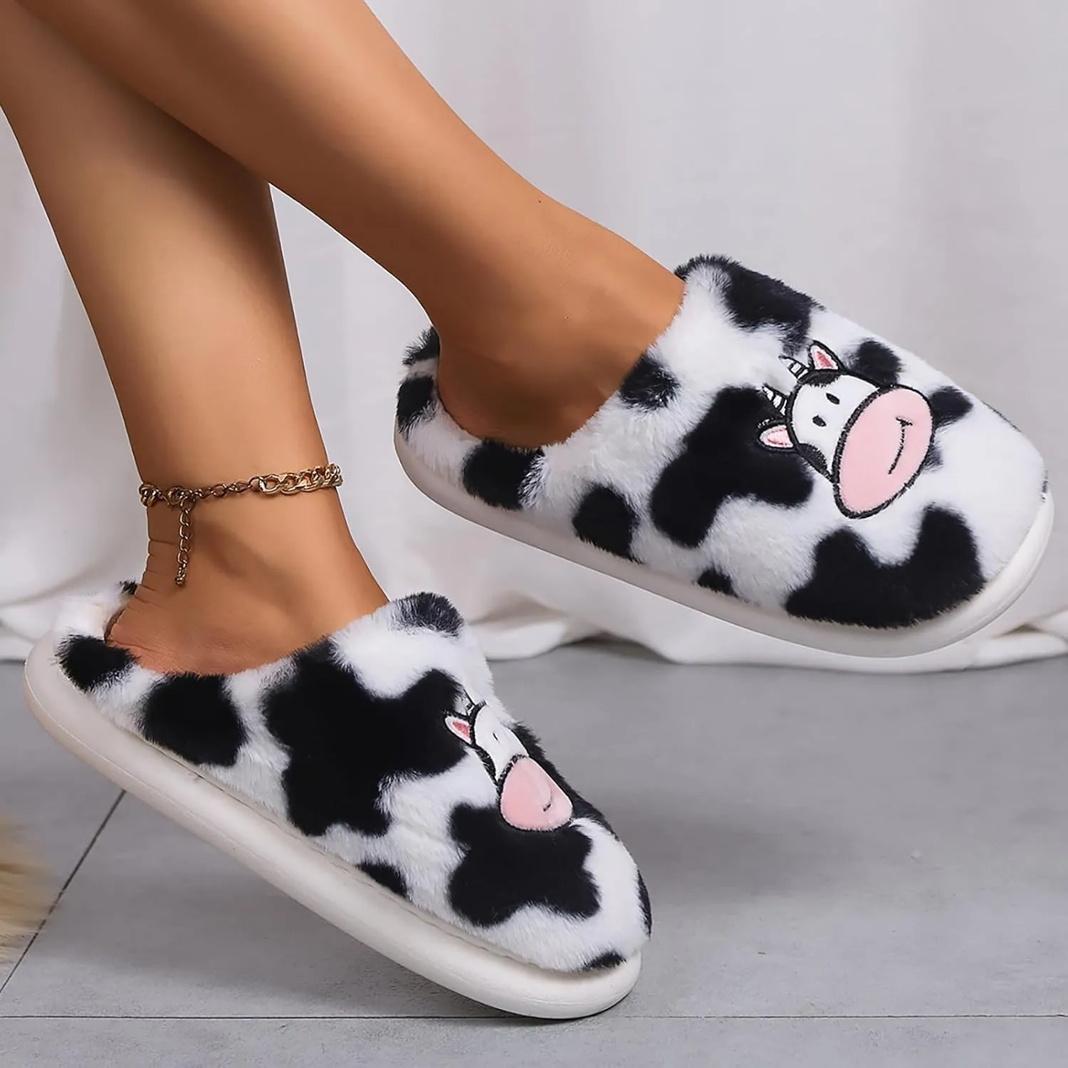 Gaolinci Cute Strawberry Slippers, Home Linen Slippers for Women