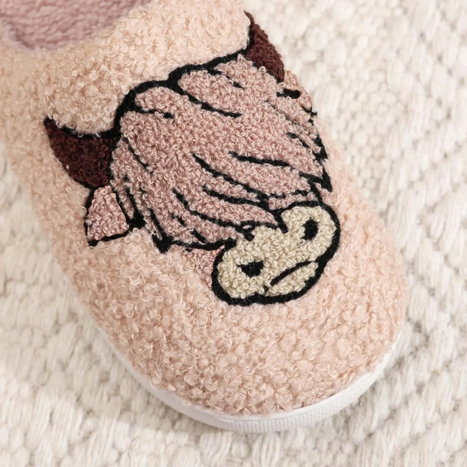 Highland Cow Slippers for Women Plush Scottish Highland Cow Animal Slippers Warm Non Slip Home Indoor Slippers
