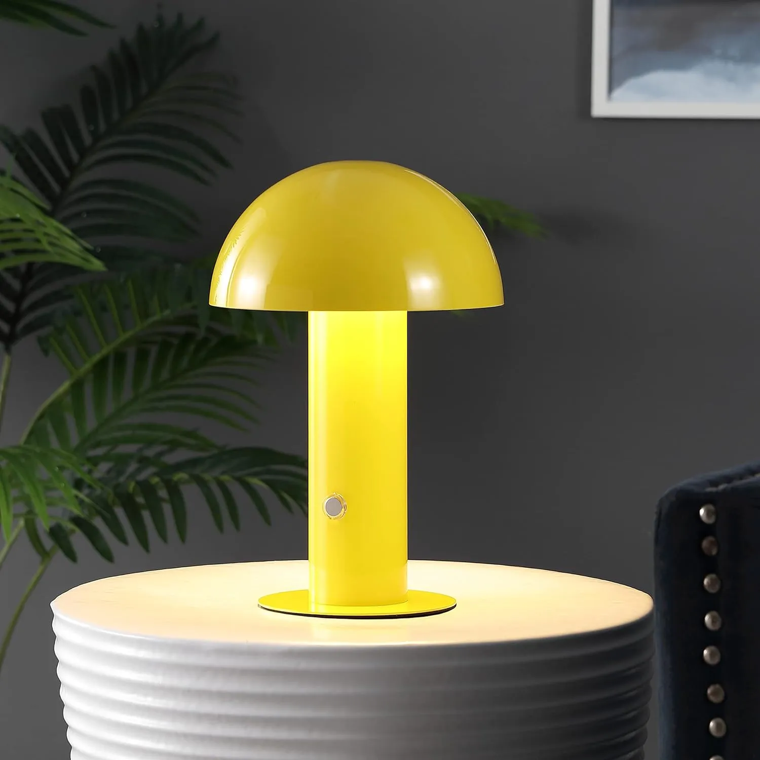 JONATHAN Y JYL7115C Boletus 10.75" Contemporary Bohemian Rechargeable/Cordless Portable Iron Integrated LED Mushroom Table Lamp Modern, Coastal Bedside Desk Nightstand Lamp, Yellow
