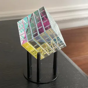 Magik Chroma Cube Sculpture, Creative Dichroic Vertical Crystal Sculpture,Amazing Colorful Magical Cube 8cm for Home Office Desktop Decoration (8×8cm)
