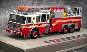 Metal Die Cast Toy Cars 1:50 for Fire Department Ferrara Ferrara Rear-Mounted 100' Ladder Fire Truck Model Collection Hobby for Home Or Office Décor