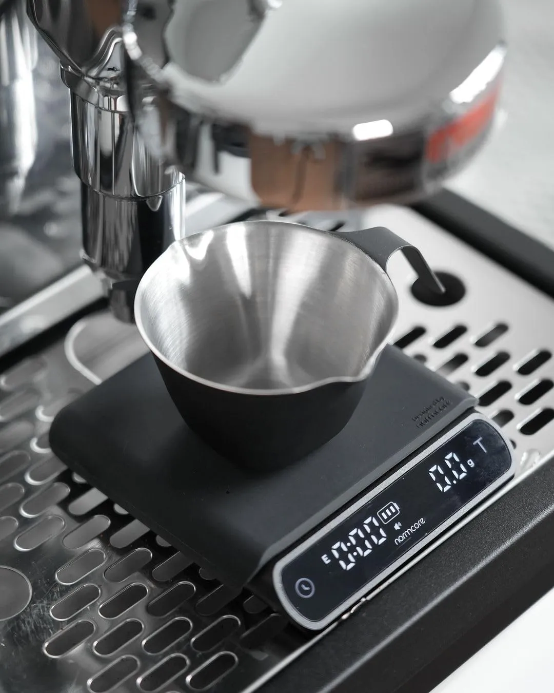 Normcore Pocket Coffee Scale V3, Pour Over Drip Espresso Scale, Barista Scale with Timer, Anodized Aluminum Body with Back-Lit LCD Display, Black