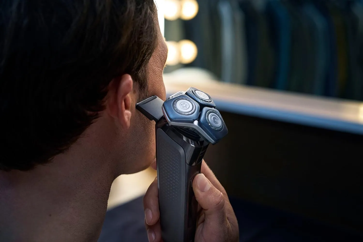 Philips Norelco Shaver 7600, Rechargeable Wet & Dry Electric Shaver with SenseIQ Technology, Quick Clean Pod, Travel Case & Pop-up Trimmer, S7886/84