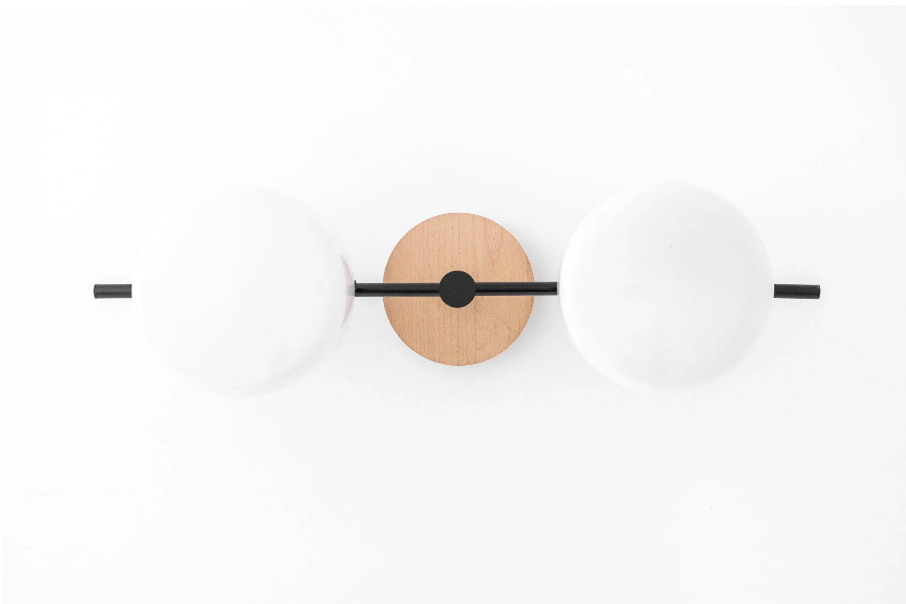 VANITY LIGHT MODEL NO. 1447