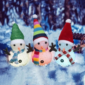 YAKii Christmas Decorations 7.3'' LED Snowmen Lamp Color Changing with Colorful Hat & Scarf for Indoor Home Decor, Brown, Set of 3