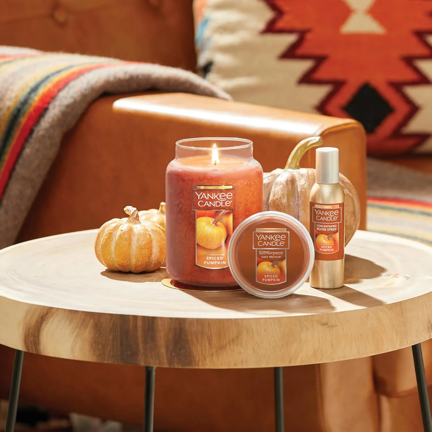Yankee Candle Darice Candle Spiced Pumpkin Scented, 22oz Single Wick, Over 110 Hours of Burn Time, Perfect Accent for Fall Decor, Classic Large Jar, Peach (Pack of 2)
